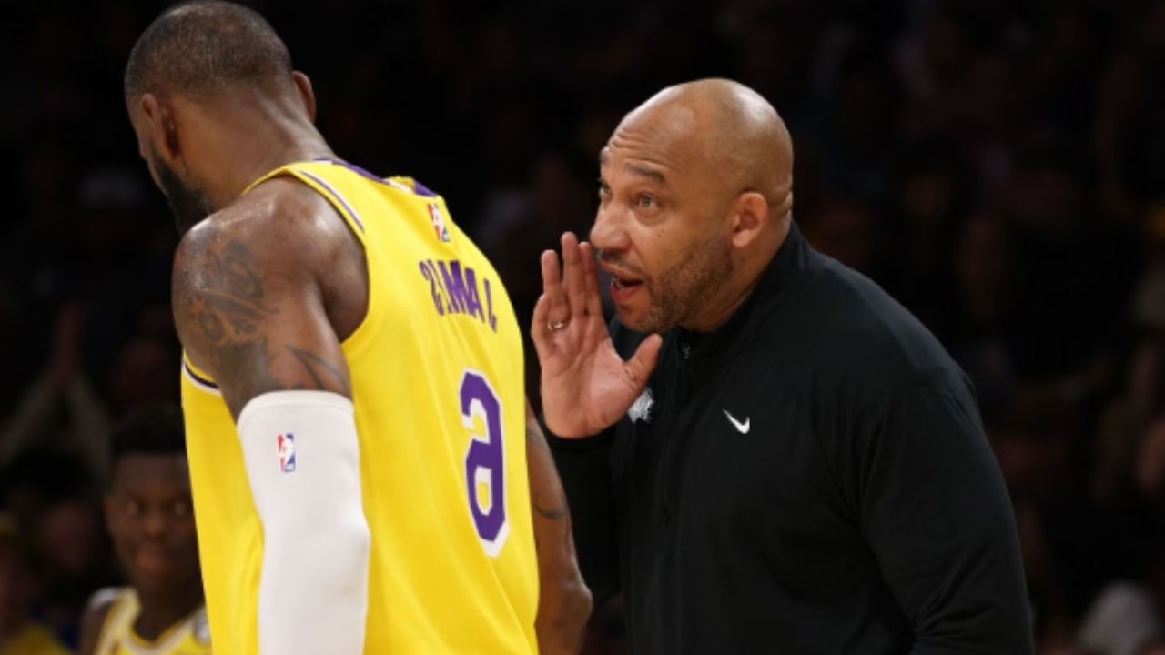 "Darvin Ham's last game" Viral Picture of LeBron James' Intense Gaze Ignites Controversy as Lakers HC Feels the Heat
