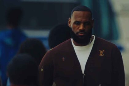 LeBron's Stunning Regression? Lakers Nation Reacts to Below .500 Nightmare!