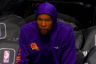 Kevin Durant, After Leading Suns' Assault Against Lakers, Fires Back at Charles Barkley on 'Leadership' Critique