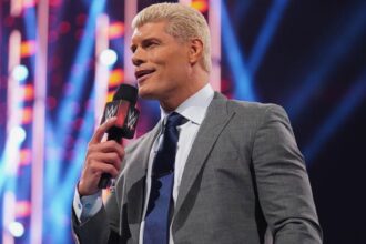 "FINISHED THE STORY": Unforgettable Moments - Cody Rhodes Dethrones Roman Reigns in WrestleMania Battle Royale