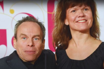 ''R.I.P'': 'Warwick Davis' Wife's Tragic Passing at 53 Leaves Fans Stunned'