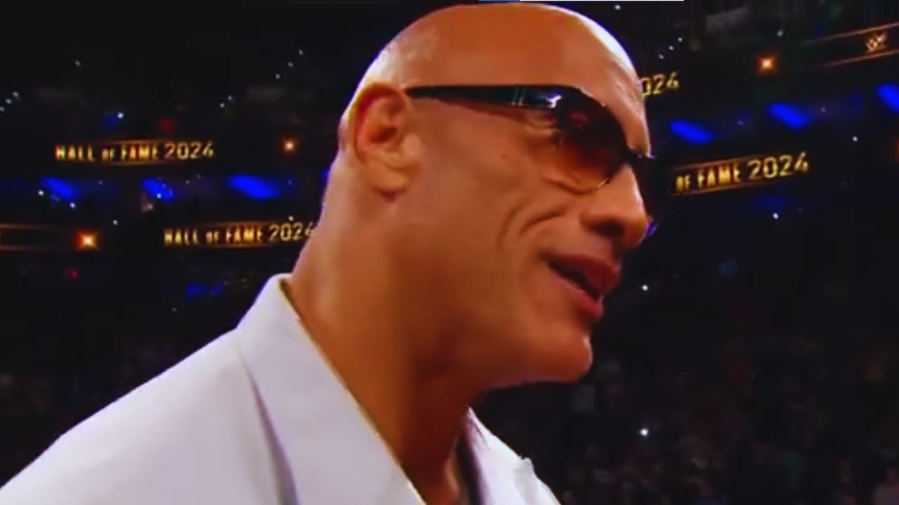 The Rock's Jaw-Dropping Gesture Leaves WWE Fan Speechless! - WWE - WN365